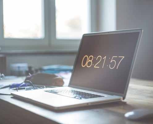 Lap top time lap top with digital time